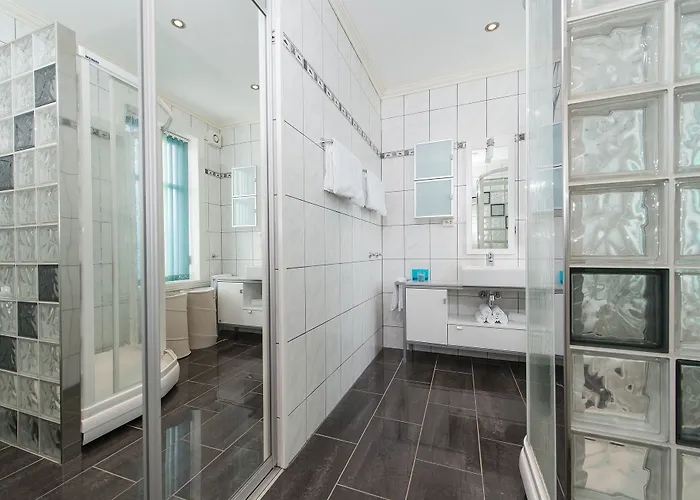 Enter Viking 3* Tromso